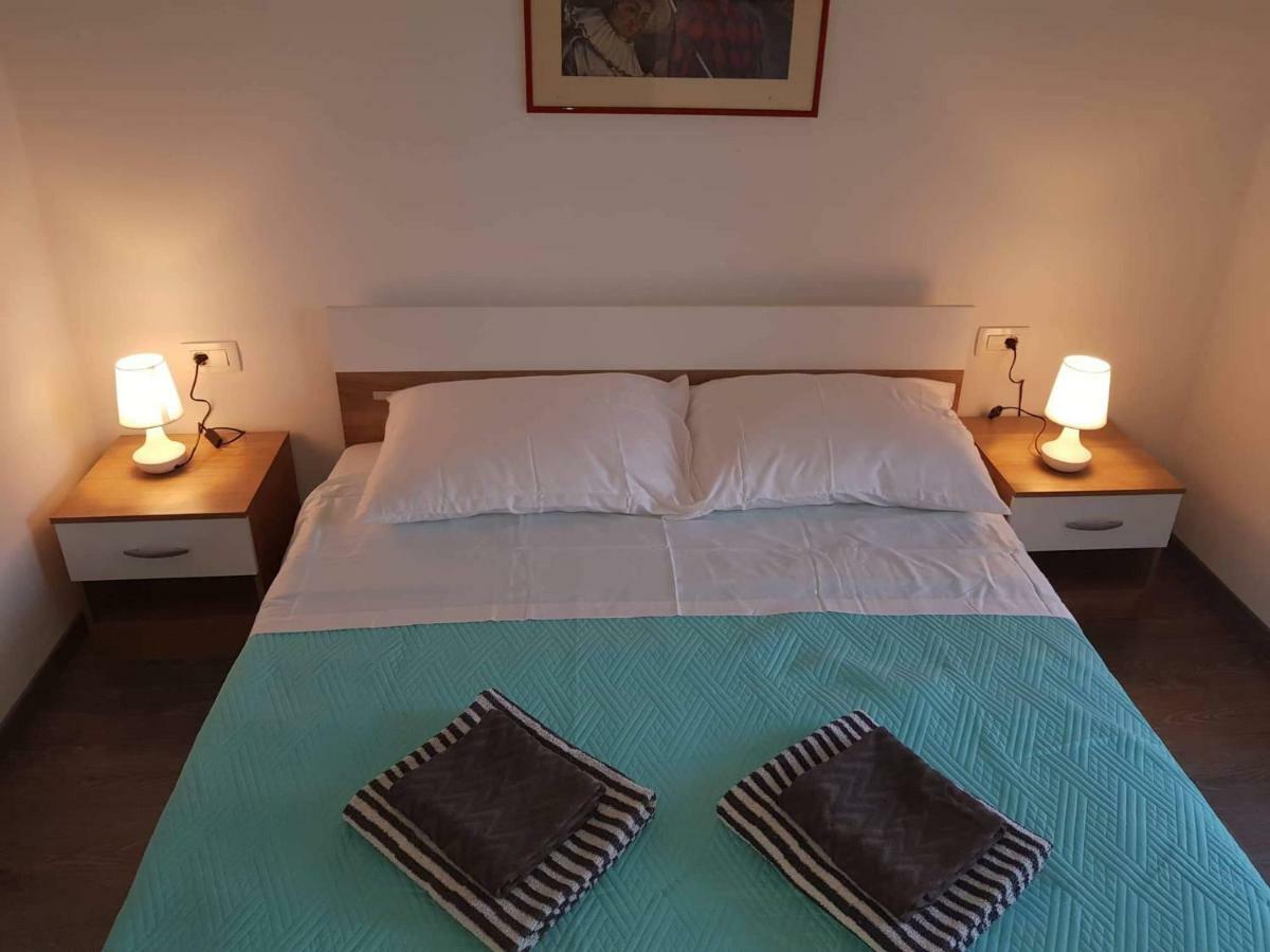 Apartmani Luce I Miho นิน ภายนอก รูปภาพ