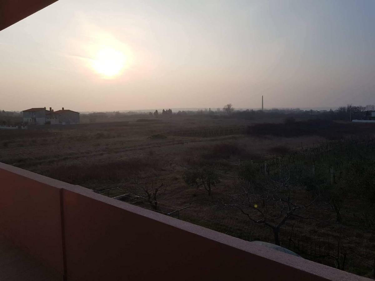 Apartmani Luce I Miho นิน ภายนอก รูปภาพ